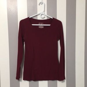 Long sleeve burgundy T-shirt